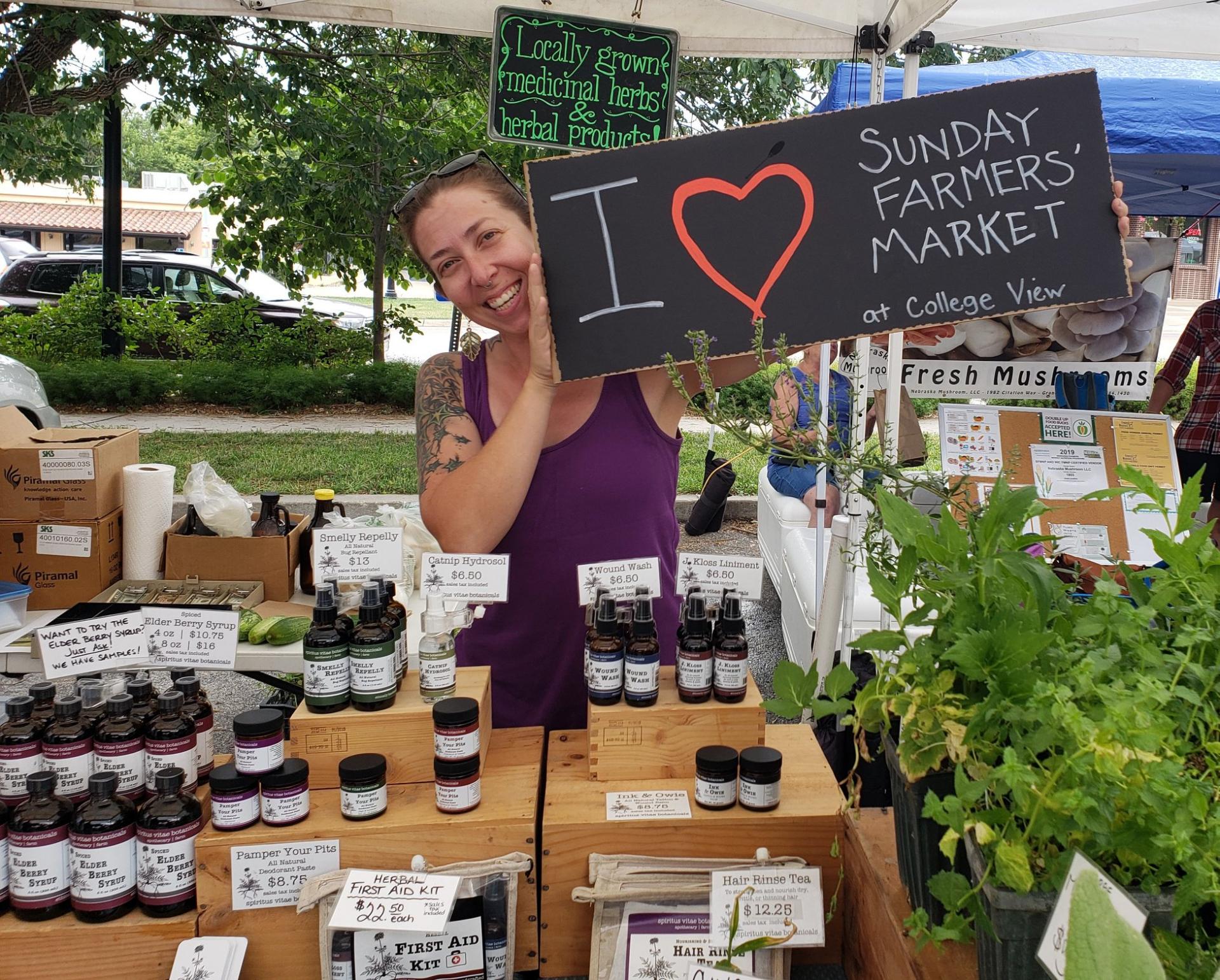 Sunday Farmers' Market at College View Photo